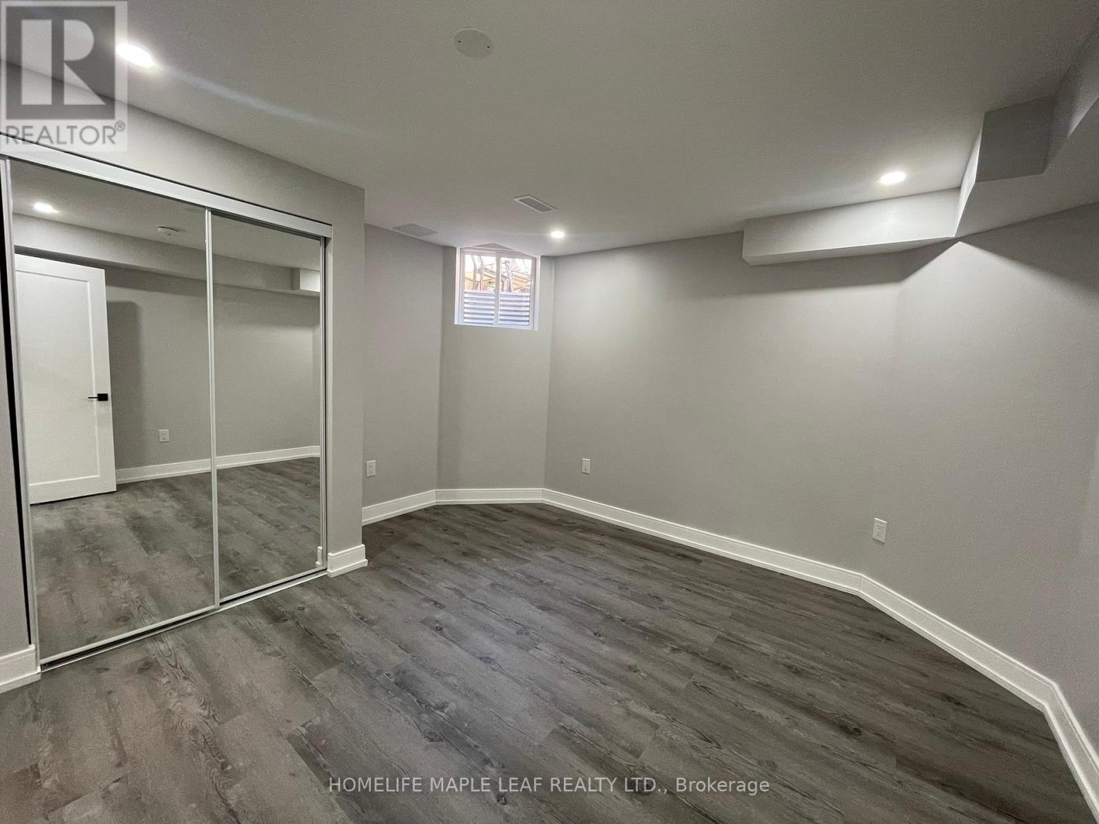 21 Baccarat Crescent, Brampton, Ontario  L7A 1K7 - Photo 6 - W12180574