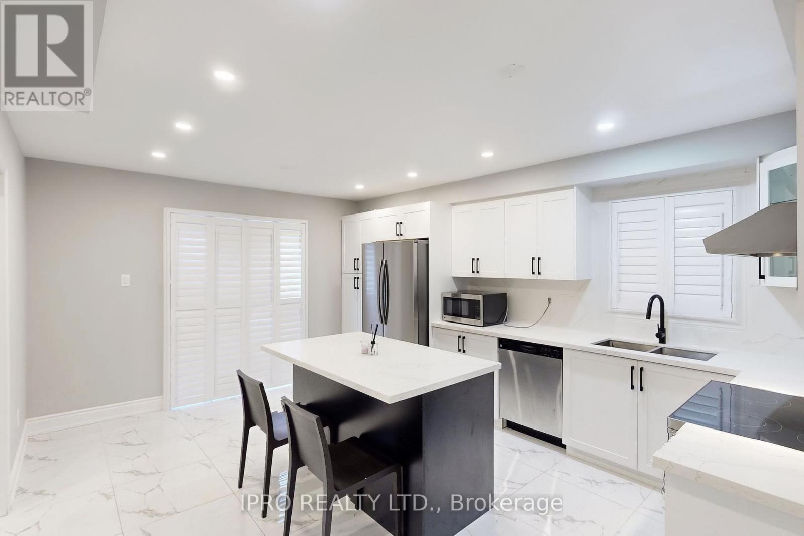 6521 Warbler Lane, Mississauga (Lisgar), Ontario  L5N 6E1 - Photo 14 - W12180617