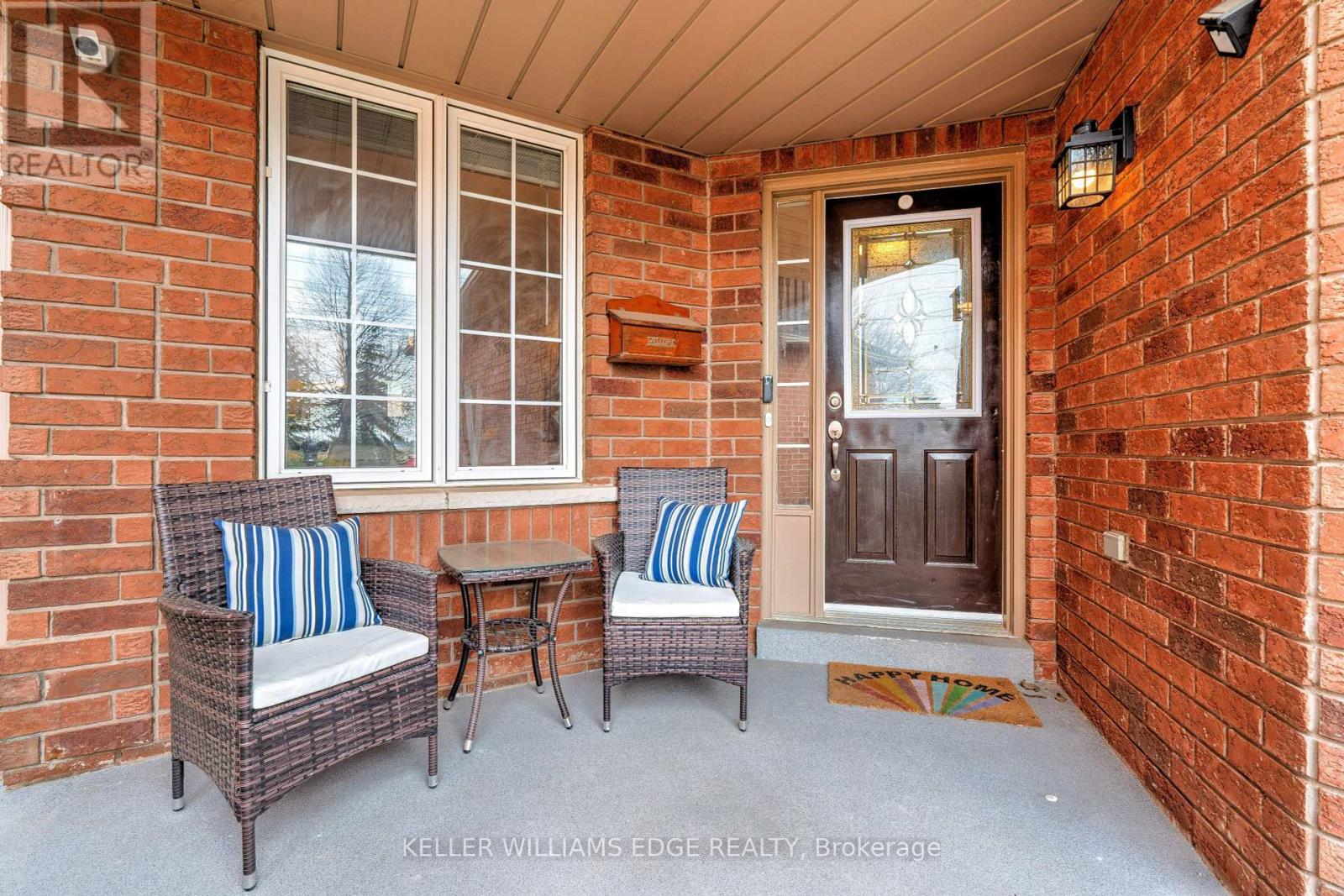 3806 Windhaven Drive, Mississauga, Ontario  L5N 7V6 - Photo 2 - W12180652