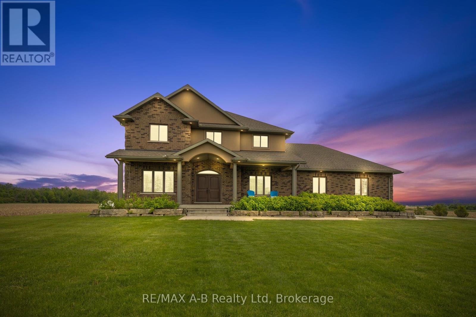 3321 PERTH ROAD 140, Perth South, Ontario