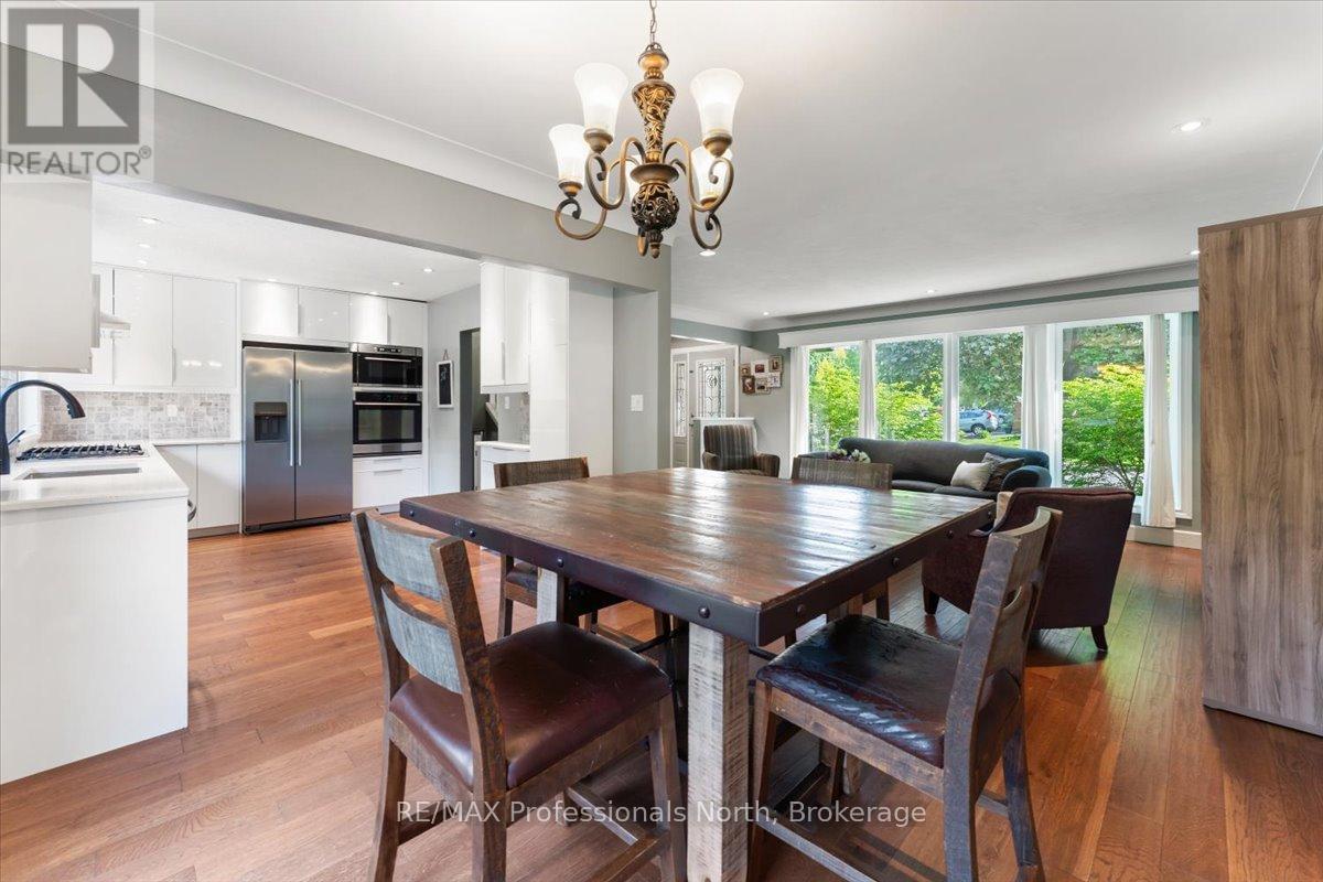 3 SCOTIA AVENUE, Brantford, Ontario