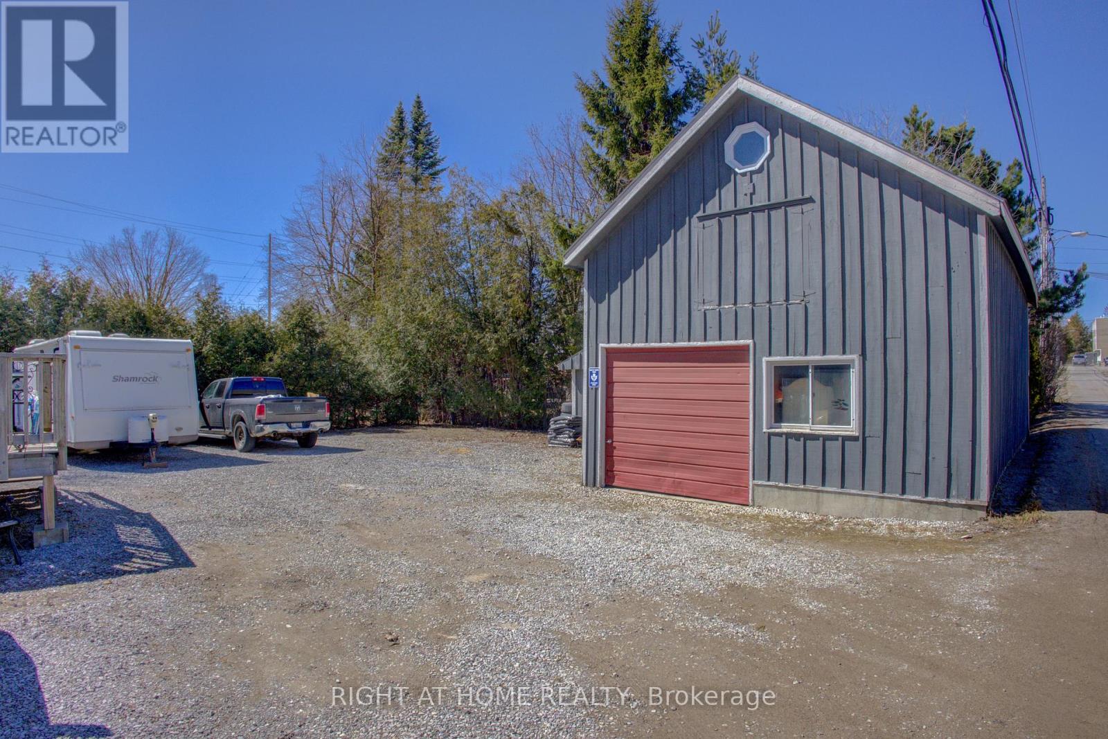 160 Victoria Street, Shelburne, Ontario  L9V 2Y1 - Photo 4 - X12180578