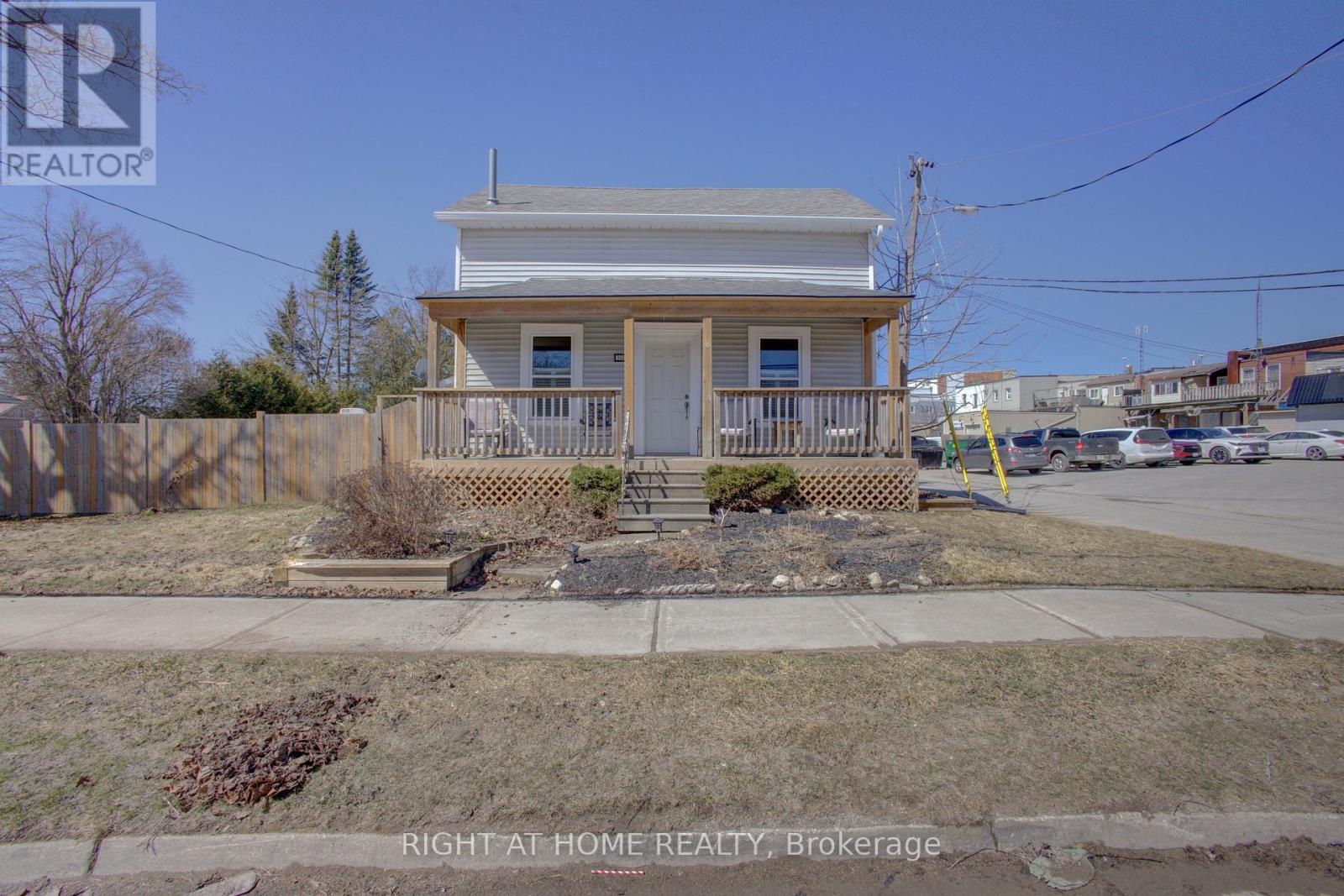 160 Victoria Street, Shelburne, Ontario  L9V 2Y1 - Photo 3 - X12180580