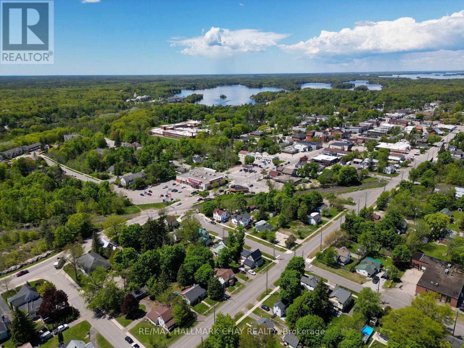 635 First Street S, Gravenhurst (Muskoka (S)), Ontario  P1P 1K1 - Photo 33 - X12180581