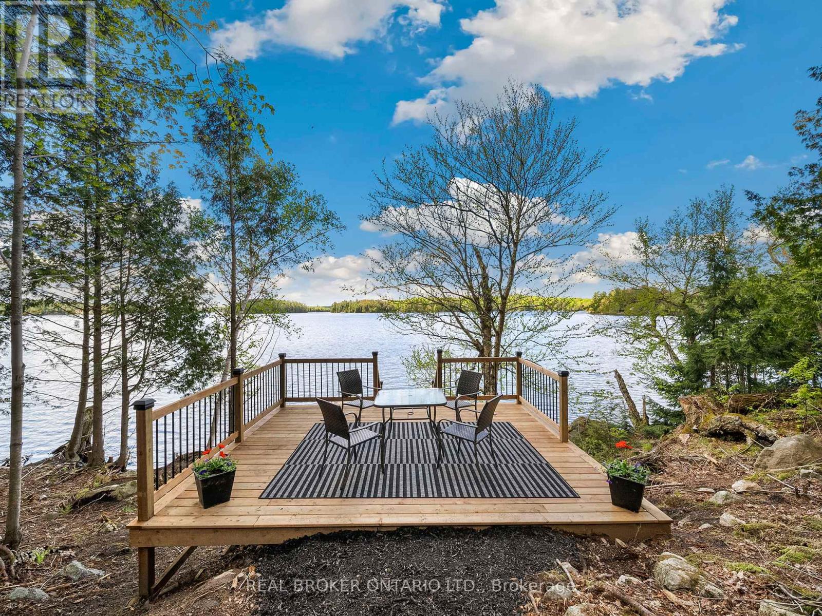 25 Ash Lane, Magnetawan, Ontario  P0A 1P0 - Photo 26 - X12180582