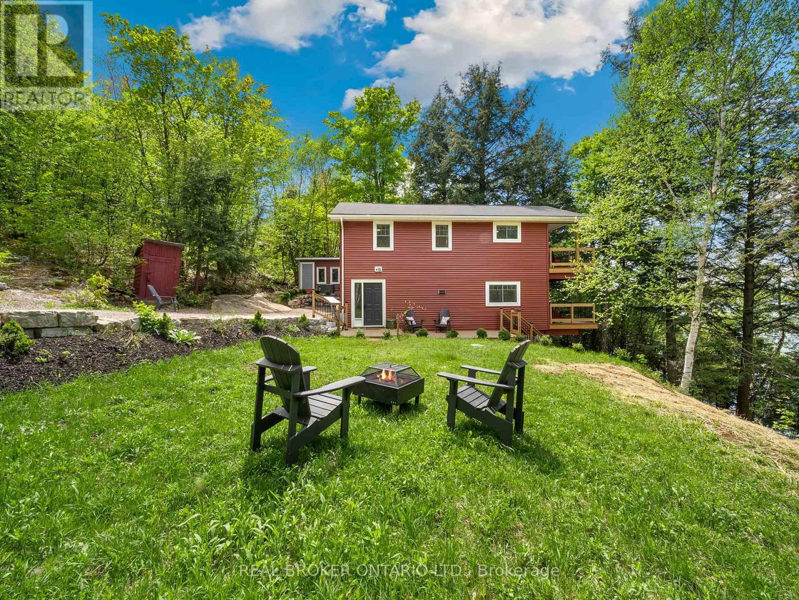 25 Ash Lane, Magnetawan, Ontario  P0A 1P0 - Photo 3 - X12180582