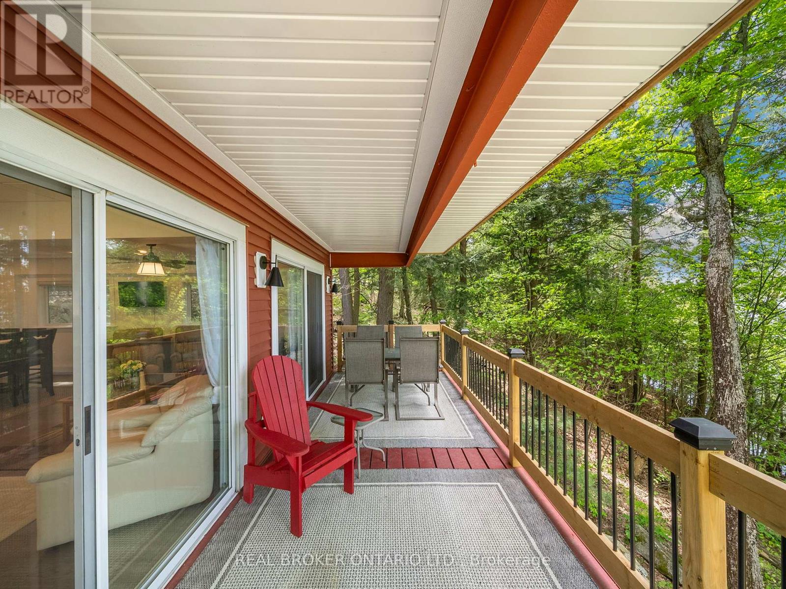 25 Ash Lane, Magnetawan, Ontario  P0A 1P0 - Photo 8 - X12180582