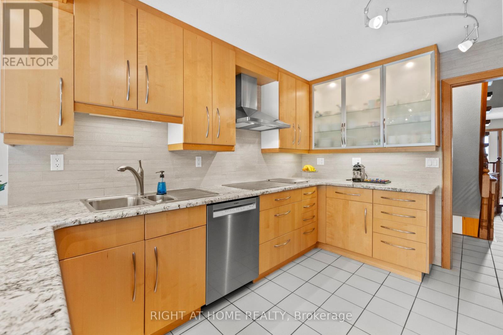 59 Hilborn Avenue, Cambridge, Ontario  N1T 1M8 - Photo 15 - X12180632