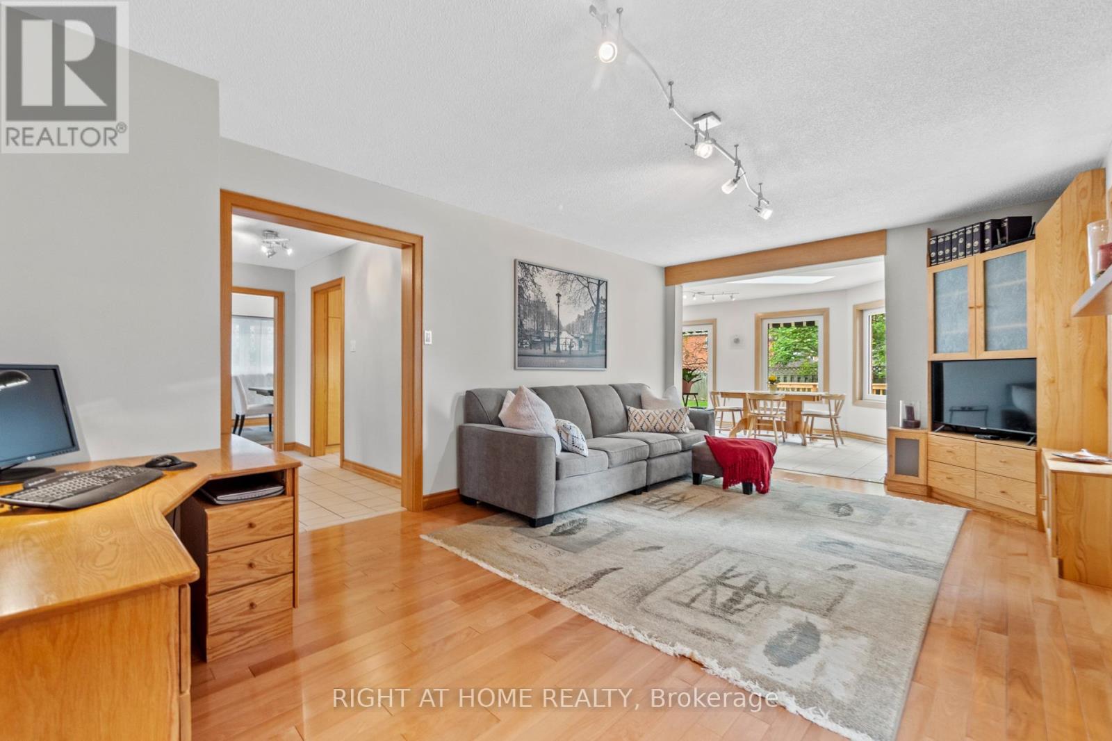 59 Hilborn Avenue, Cambridge, Ontario  N1T 1M8 - Photo 8 - X12180632