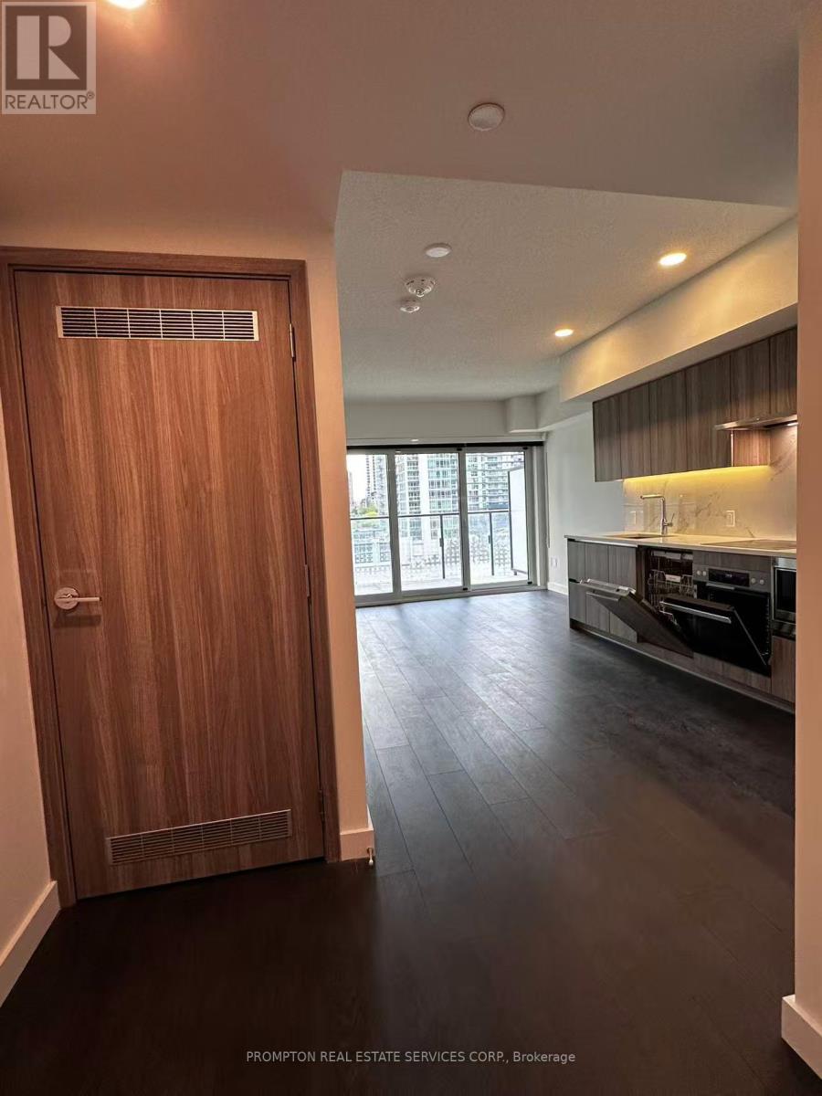 535 - 3 Concord Cityplace Way, Toronto, Ontario  M5V 0X4 - Photo 3 - C12179898