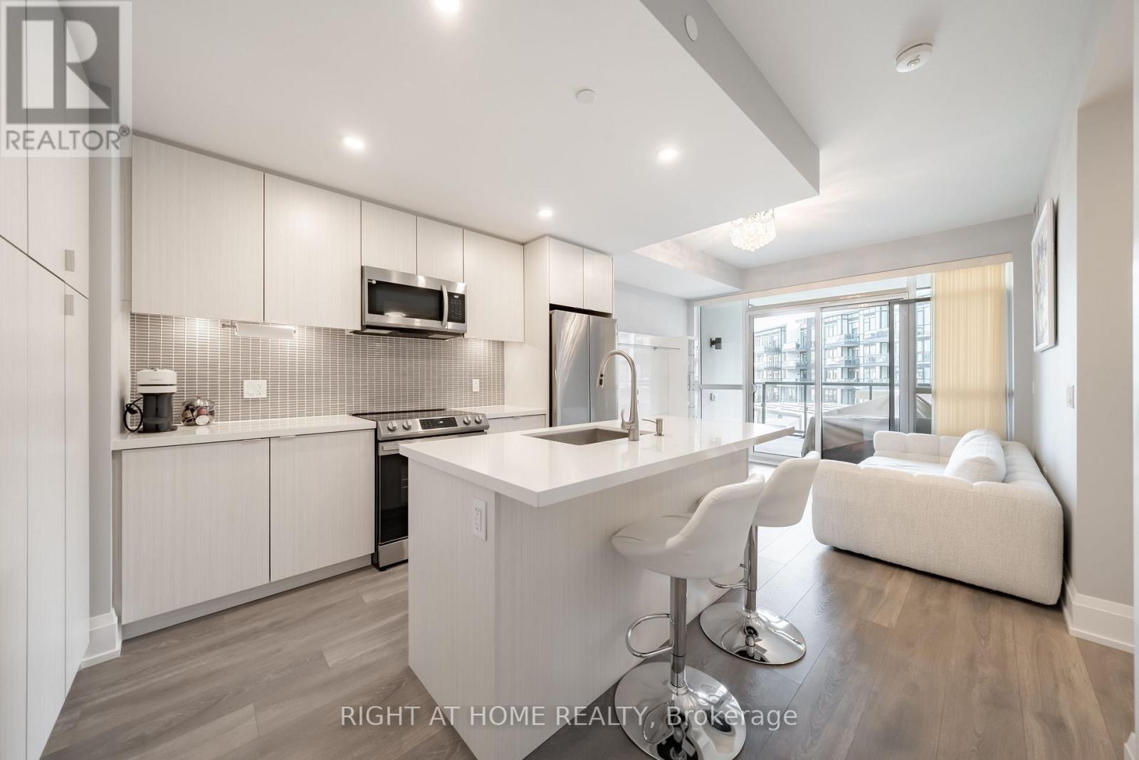 Property at 202 - 415 SEA RAY AVENUE image 1