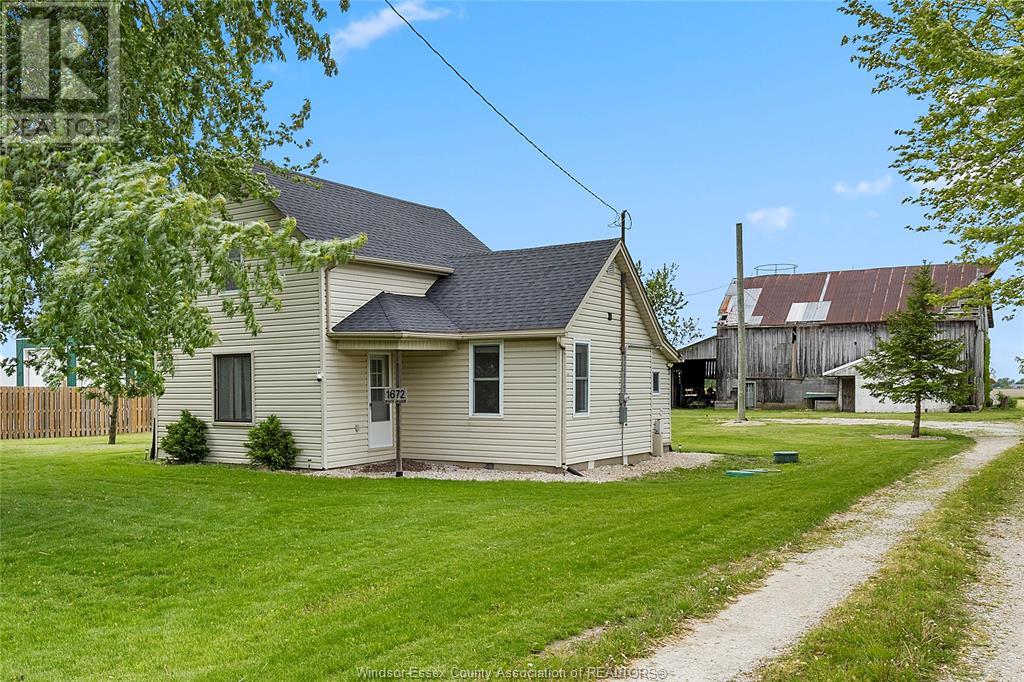1672 South Malden Road, Essex, Ontario  N8M 2X5 - Photo 3 - 25013444