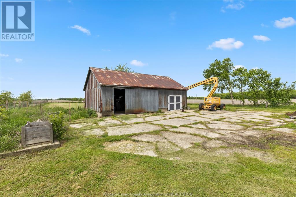 1672 South Malden Road, Essex, Ontario  N8M 2X5 - Photo 33 - 25013444