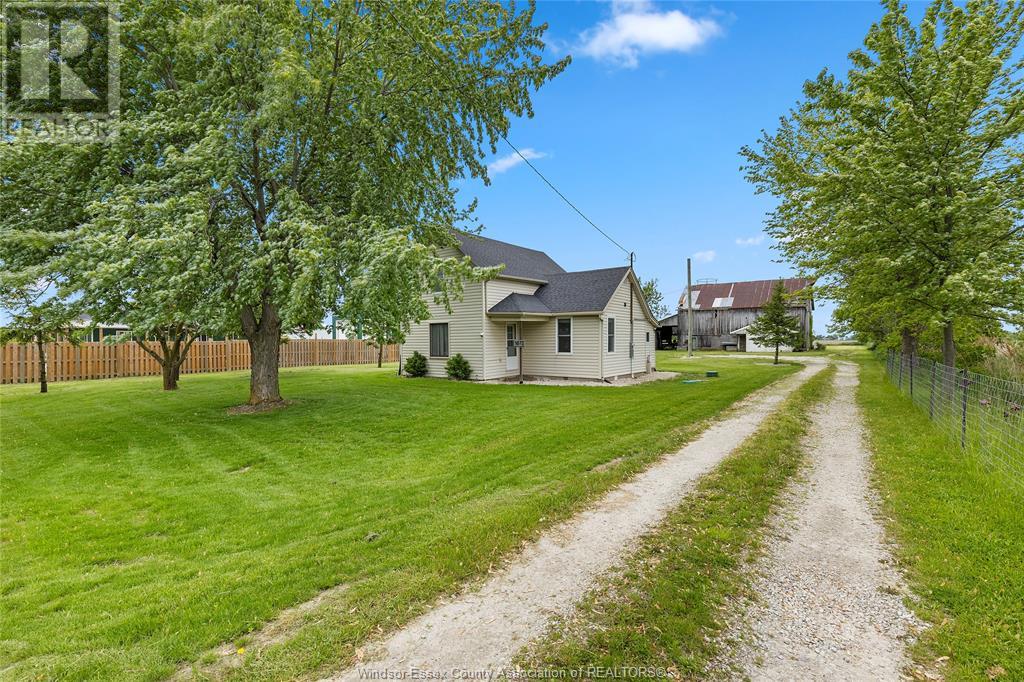 1672 South Malden Road, Essex, Ontario  N8M 2X5 - Photo 4 - 25013444