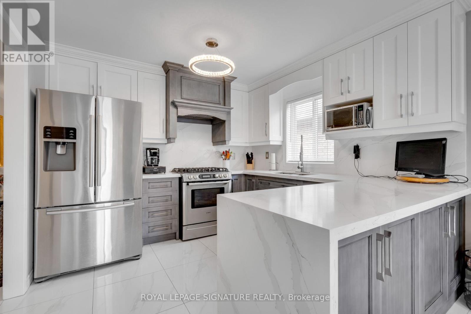 20 Thimbleberry Street, Brampton, Ontario  L7A 3L3 - Photo 12 - W12178939