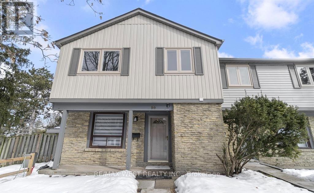 10 - 98 FALCONER DRIVE, Mississauga, Ontario
