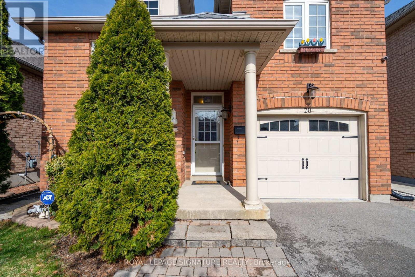 20 Thimbleberry Street, Brampton, Ontario  L7A 3L3 - Photo 4 - W12178939