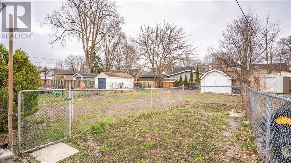 136 Burwell Street, Brantford, Ontario  N3T 4V3 - Photo 16 - 40716451