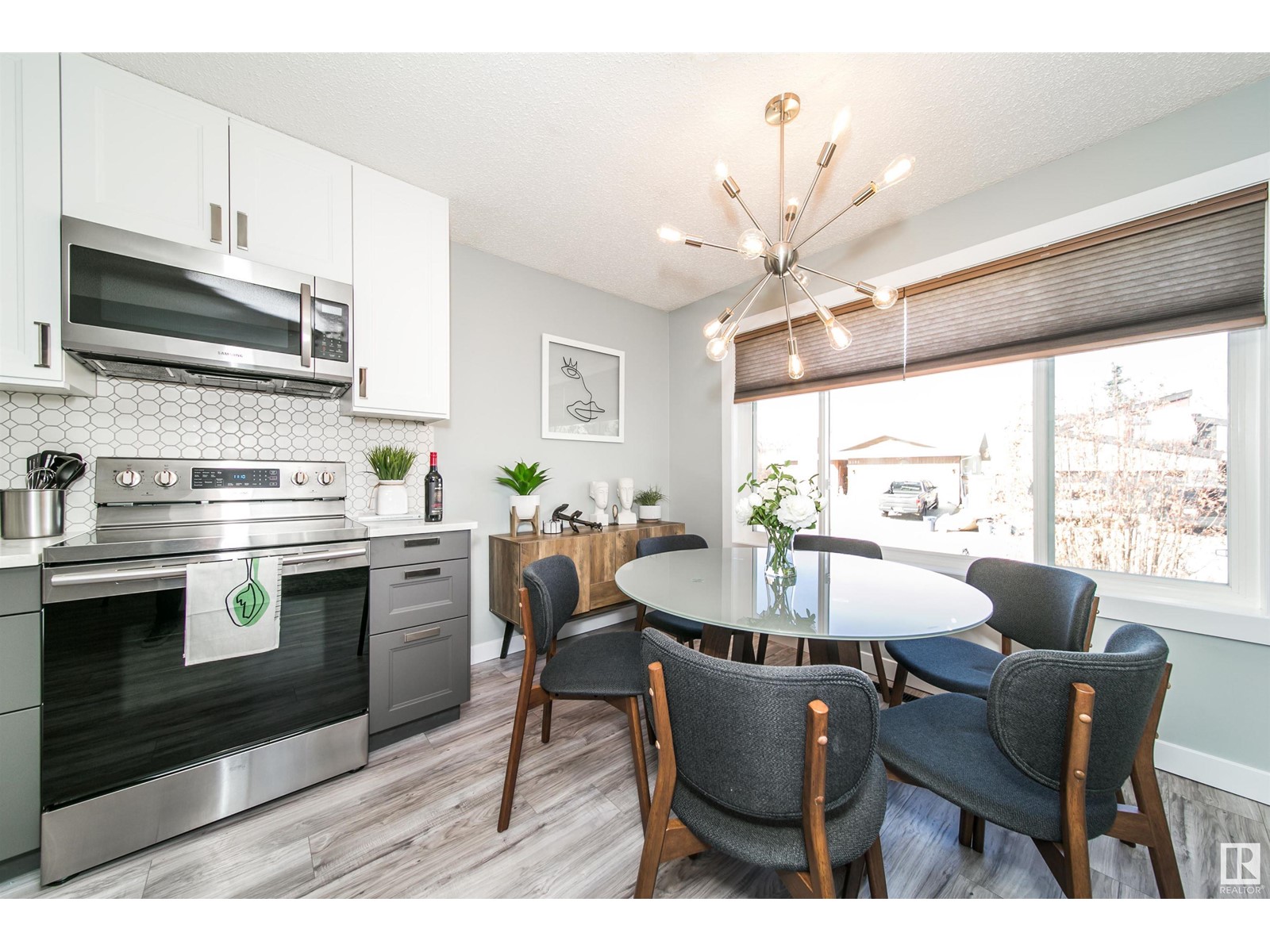 10503 25 Av Nw, Edmonton, Alberta  T6J 5E4 - Photo 12 - E4439058