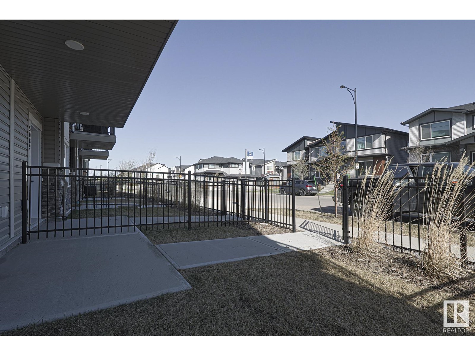 5087 Chappelle Rd Sw, Edmonton, Alberta  T6W 5A7 - Photo 2 - E4439057