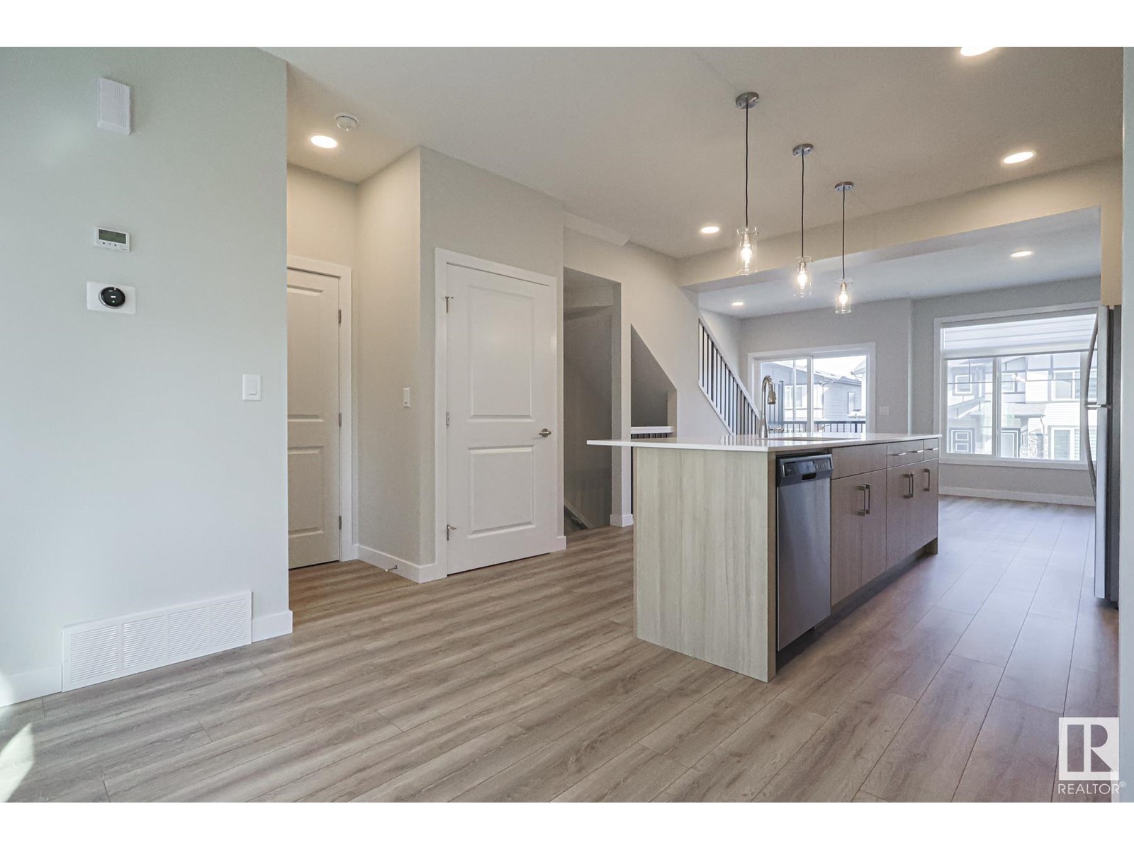 5087 Chappelle Rd Sw, Edmonton, Alberta  T6W 5A7 - Photo 3 - E4439057