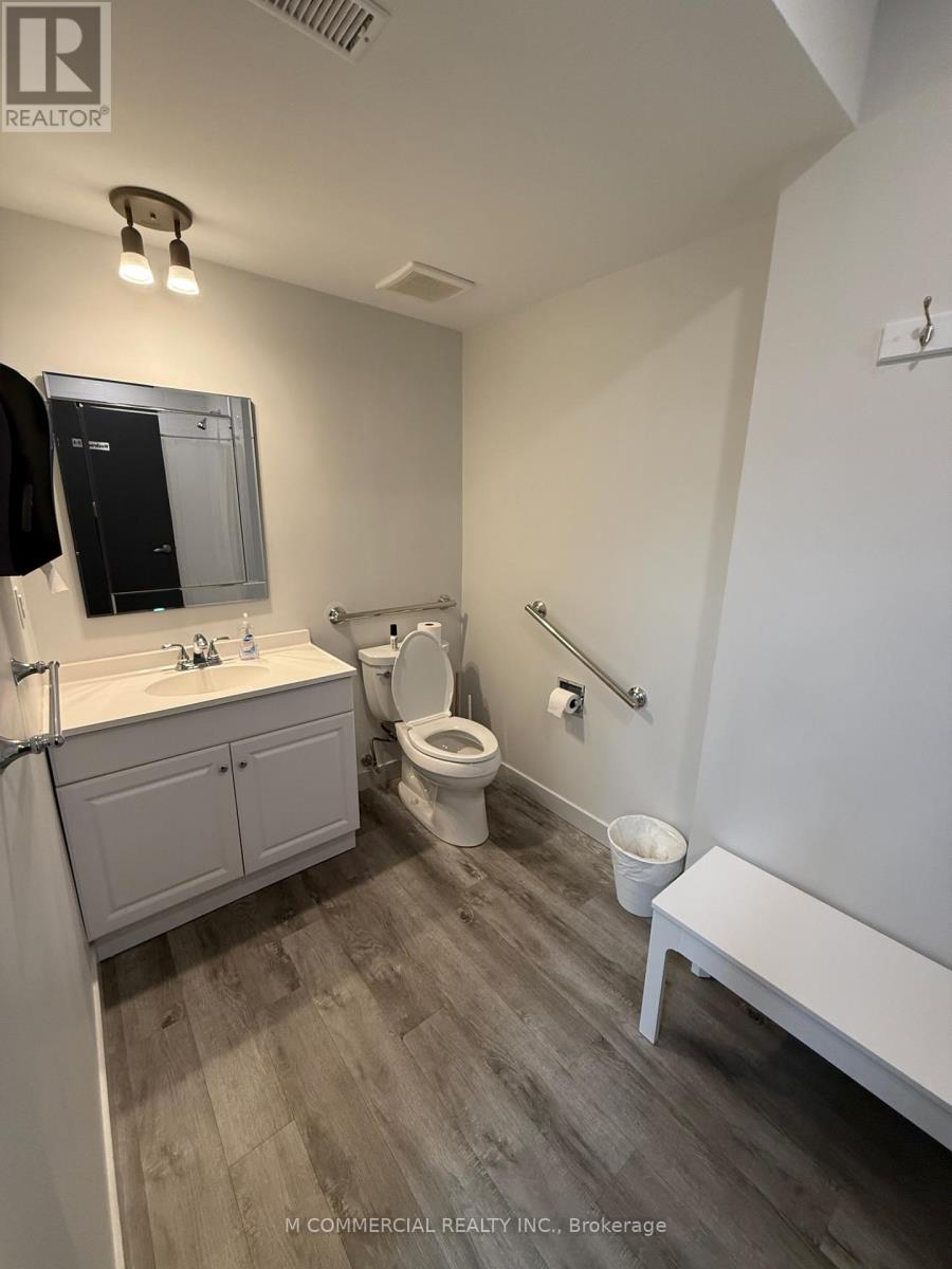 1182 Blair Road, Burlington, Ontario  L7M 1K9 - Photo 13 - W12179703
