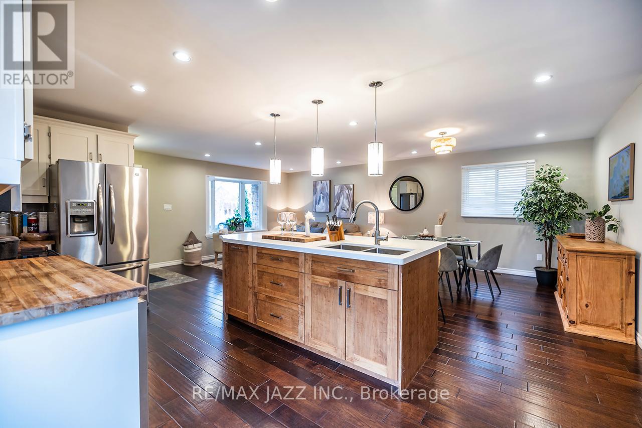 48 Foxhunt Trail, Clarington (Courtice), Ontario  L1E 1E9 - Photo 7 - E12180822