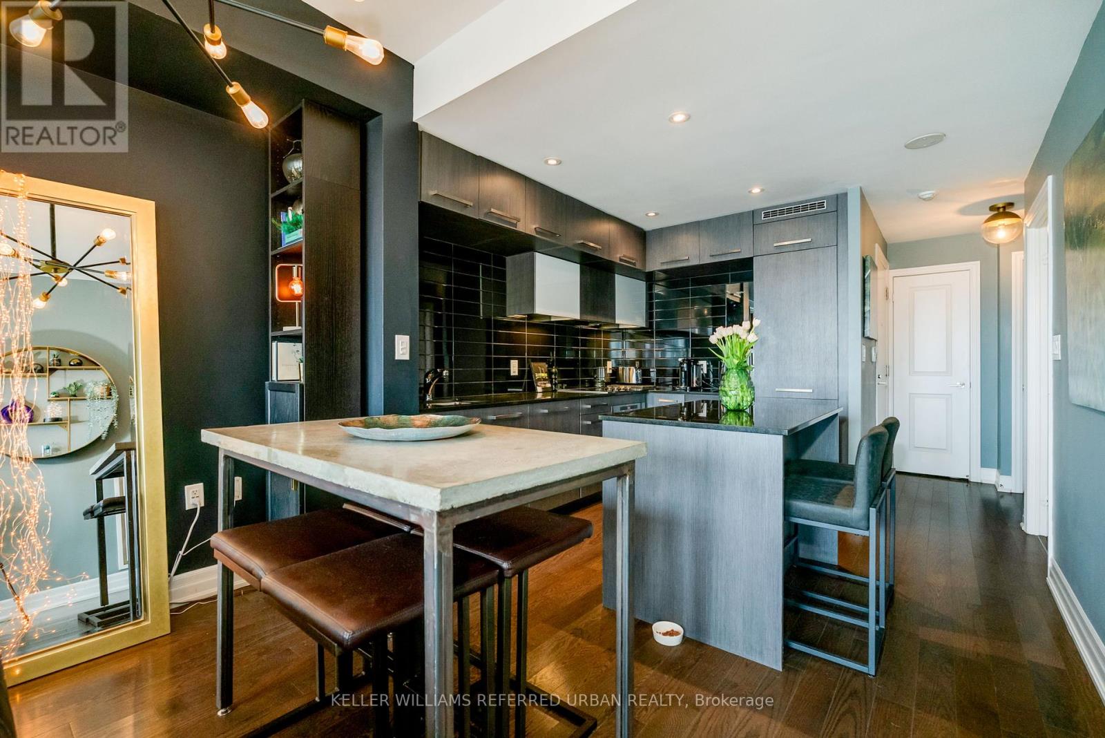 3607 - 8 The Esplanade, Toronto, Ontario  M5E 0A6 - Photo 6 - C12180670