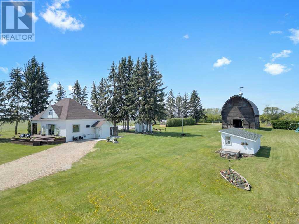 430044 Highway 20, Rural Ponoka County, Alberta  T0C 2J0 - Photo 2 - A2225701