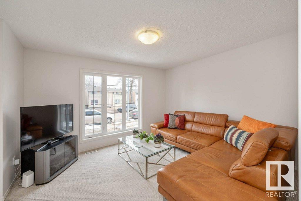 12818 72 St Nw, Edmonton, Alberta  T5C 0P5 - Photo 5 - E4439062