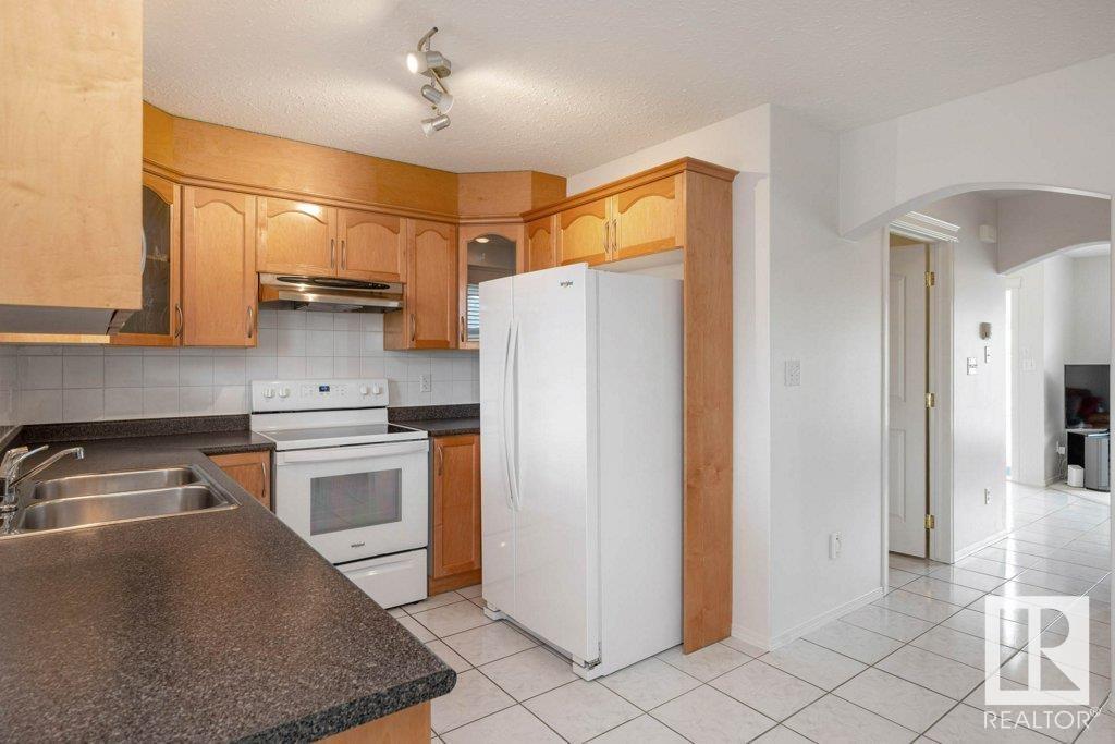 12818 72 St Nw, Edmonton, Alberta  T5C 0P5 - Photo 9 - E4439062