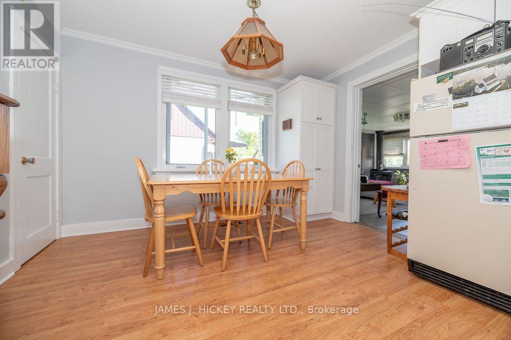 230 Jane Street, Bonnechere Valley, Ontario  K0J 1T0 - Photo 17 - X12180827
