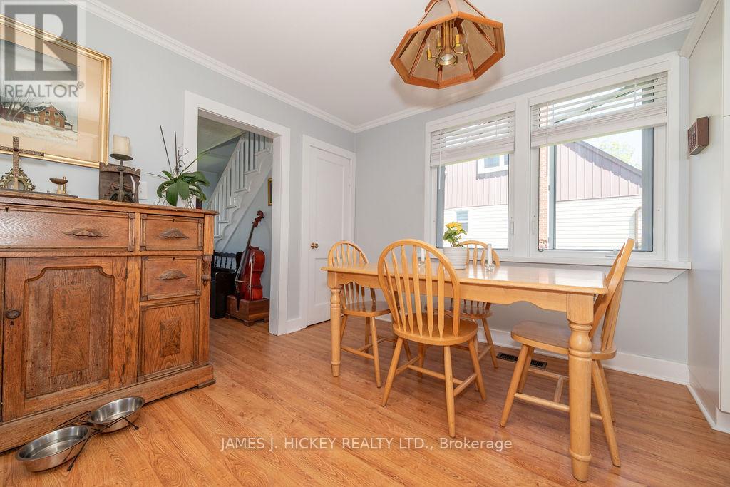 230 Jane Street, Bonnechere Valley, Ontario  K0J 1T0 - Photo 18 - X12180827