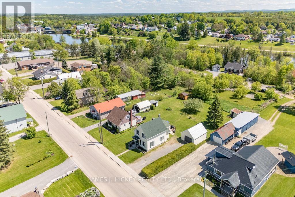 230 Jane Street, Bonnechere Valley, Ontario  K0J 1T0 - Photo 42 - X12180827