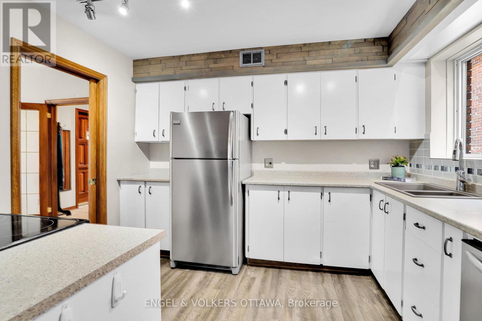 190 John Street N, Arnprior, Ontario  K7S 2N9 - Photo 13 - X12180770