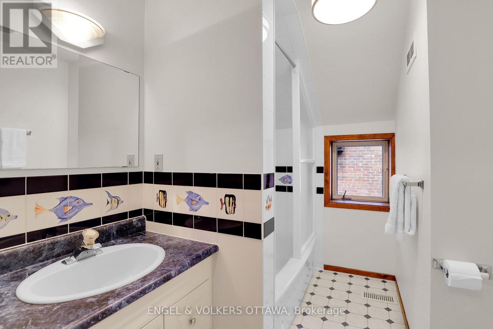 190 John Street N, Arnprior, Ontario  K7S 2N9 - Photo 30 - X12180770