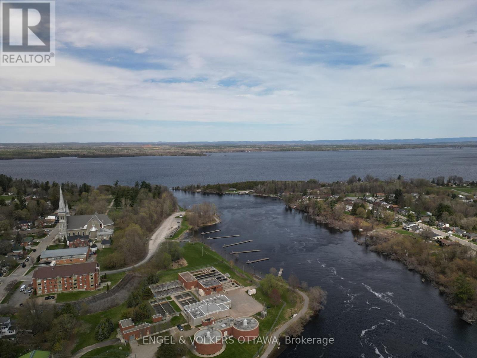 190 John Street N, Arnprior, Ontario  K7S 2N9 - Photo 44 - X12180770