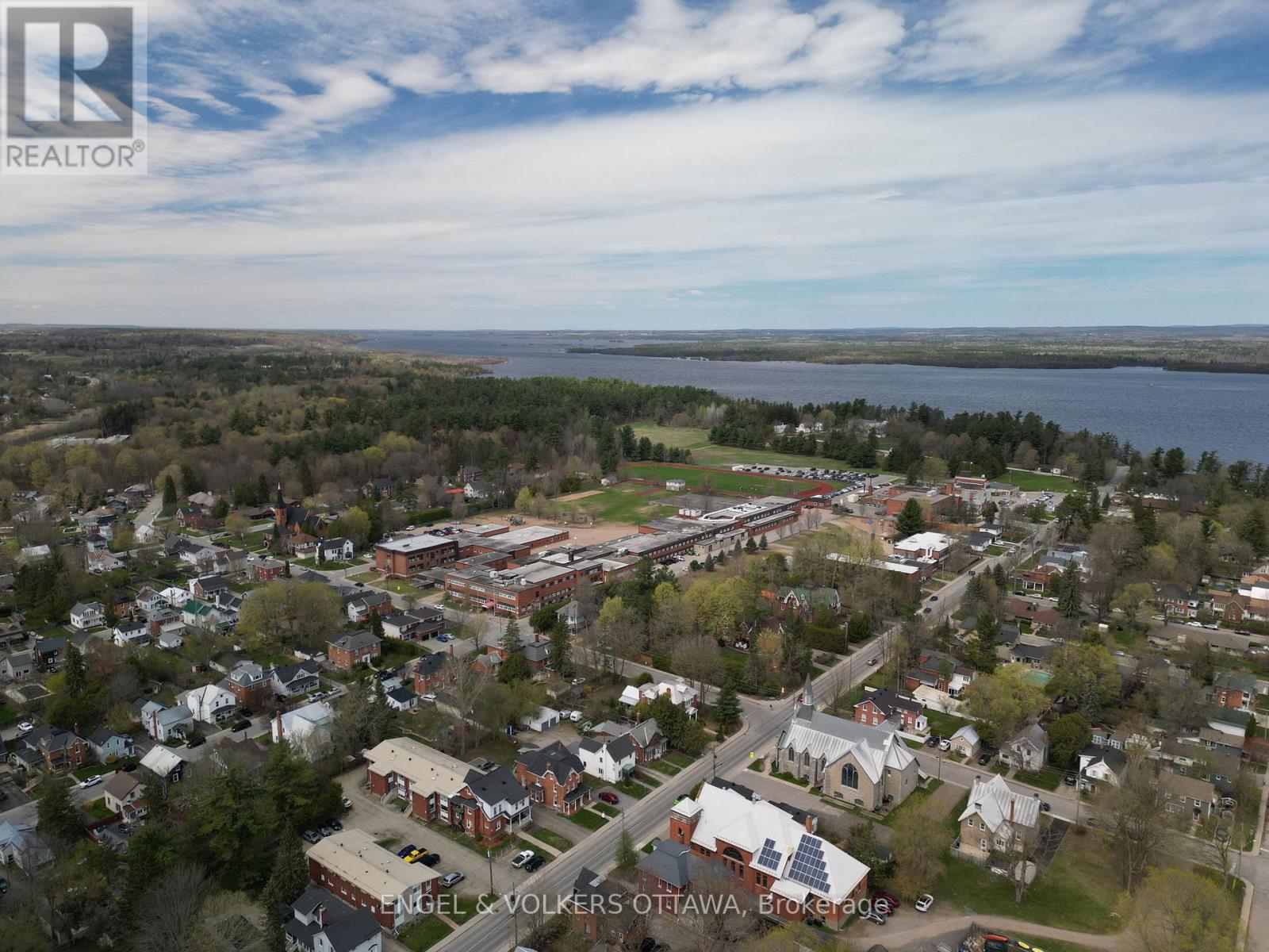 190 John Street N, Arnprior, Ontario  K7S 2N9 - Photo 50 - X12180770