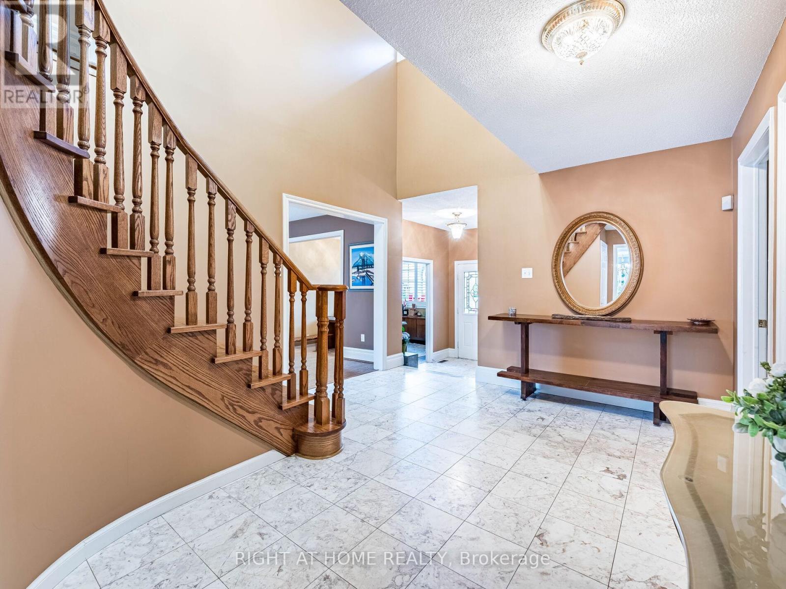 56 Soho Crescent, Markham, Ontario  L3P 7H5 - Photo 25 - N12180691