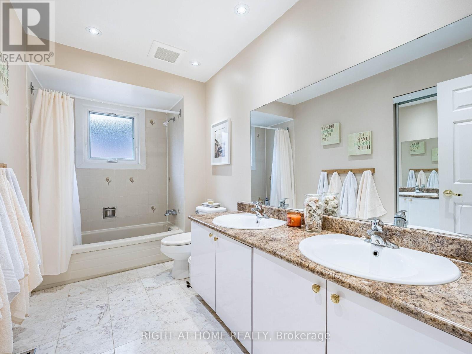 56 Soho Crescent, Markham, Ontario  L3P 7H5 - Photo 36 - N12180691