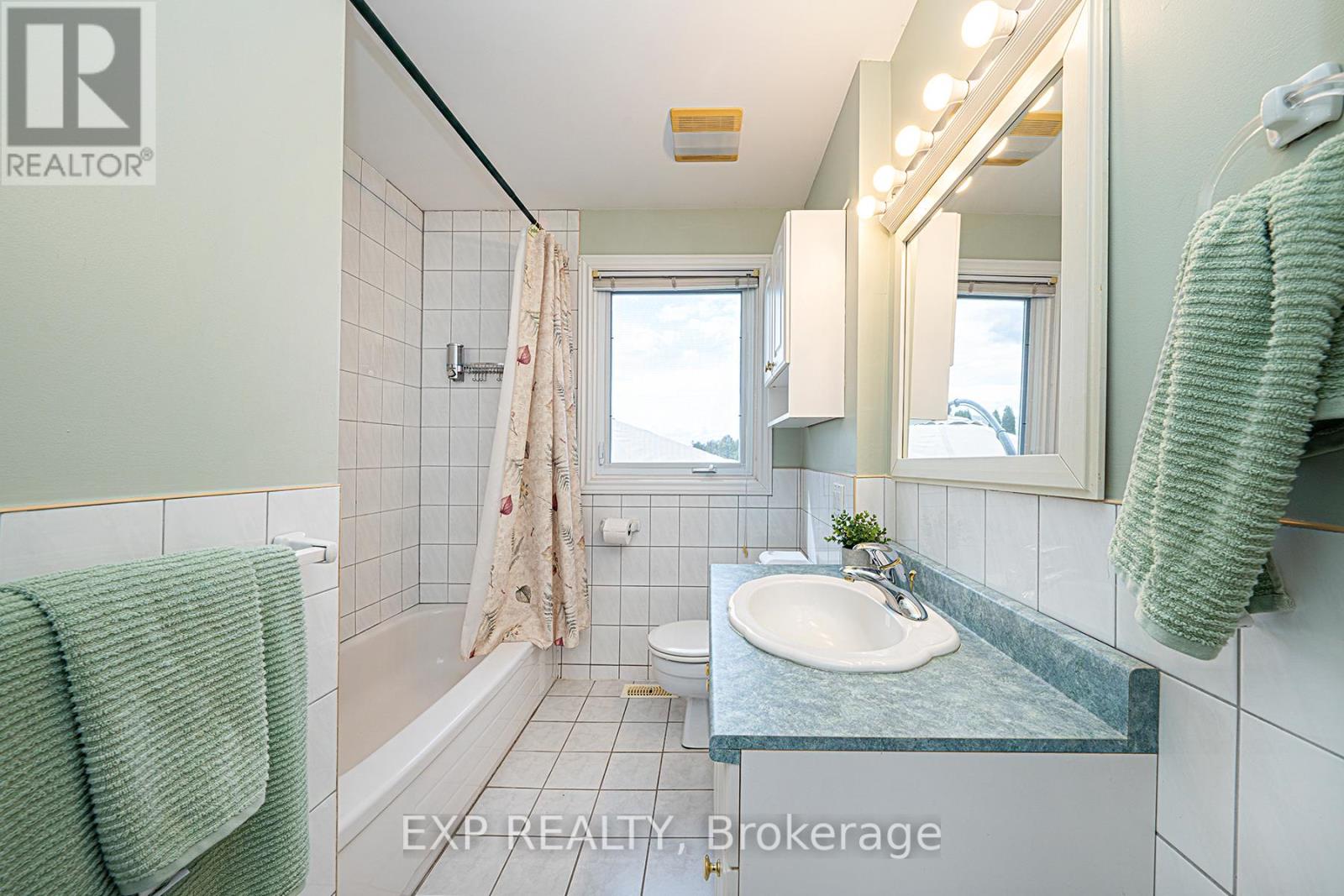 24518 Mccowan Road, Georgina, Ontario  L0E 1R0 - Photo 28 - N12180697