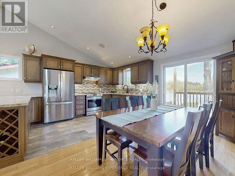 27 Willow Street, East Gwillimbury (Holland Landing), Ontario  L9N 1J4 - Photo 10 - N12180699