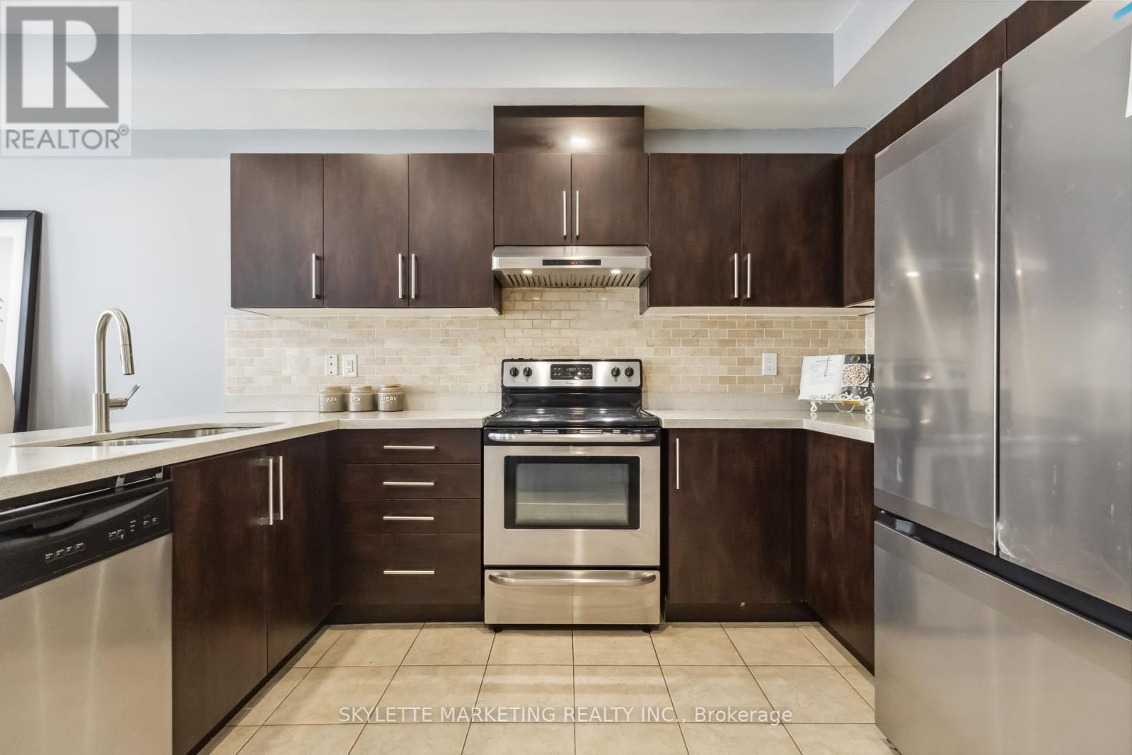 310 Delray Drive, Markham, Ontario  L6E 0R2 - Photo 15 - N12180724