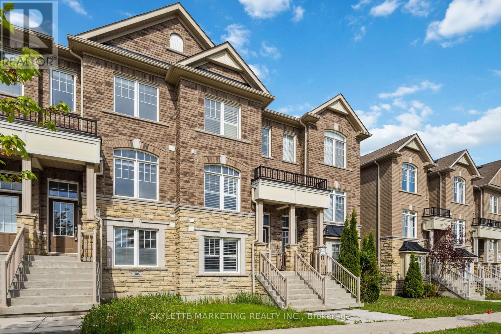 310 Delray Drive, Markham, Ontario  L6E 0R2 - Photo 2 - N12180724