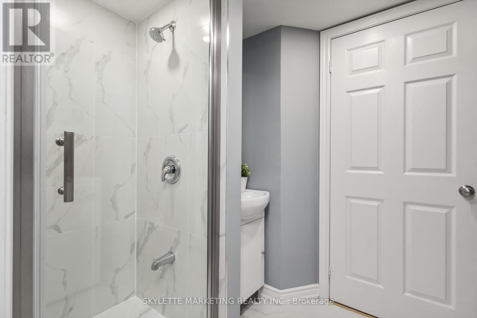 310 Delray Drive, Markham, Ontario  L6E 0R2 - Photo 43 - N12180724