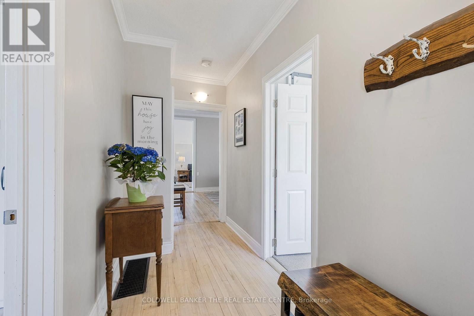 18 Eugenia Street, Barrie, Ontario  L4M 1P5 - Photo 6 - S12180740