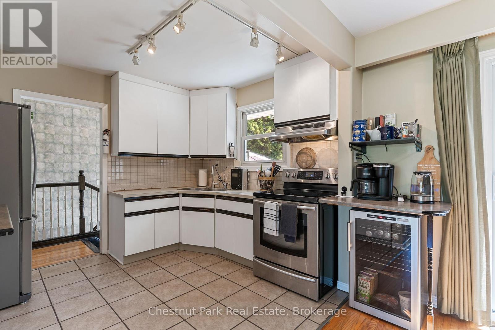 31 Saunders Street, Collingwood, Ontario L9Y 0G3 - Photo 12 - S12180823