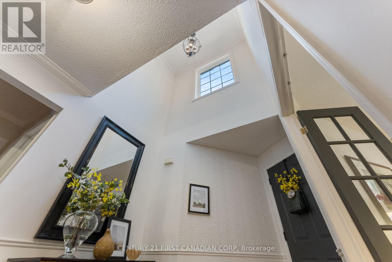 Property at 1224 NATHANIEL CRESCENT image 3
