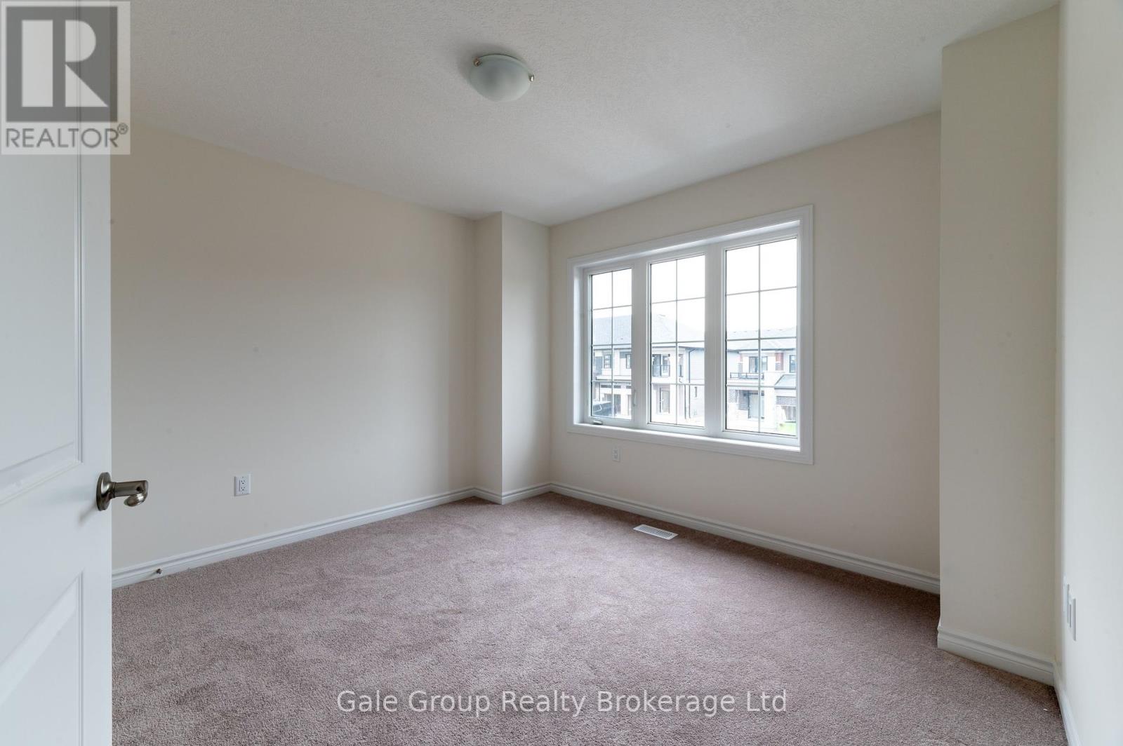 33 Dennis Avenue, Brantford, Ontario  N3V 0B9 - Photo 20 - X12180777