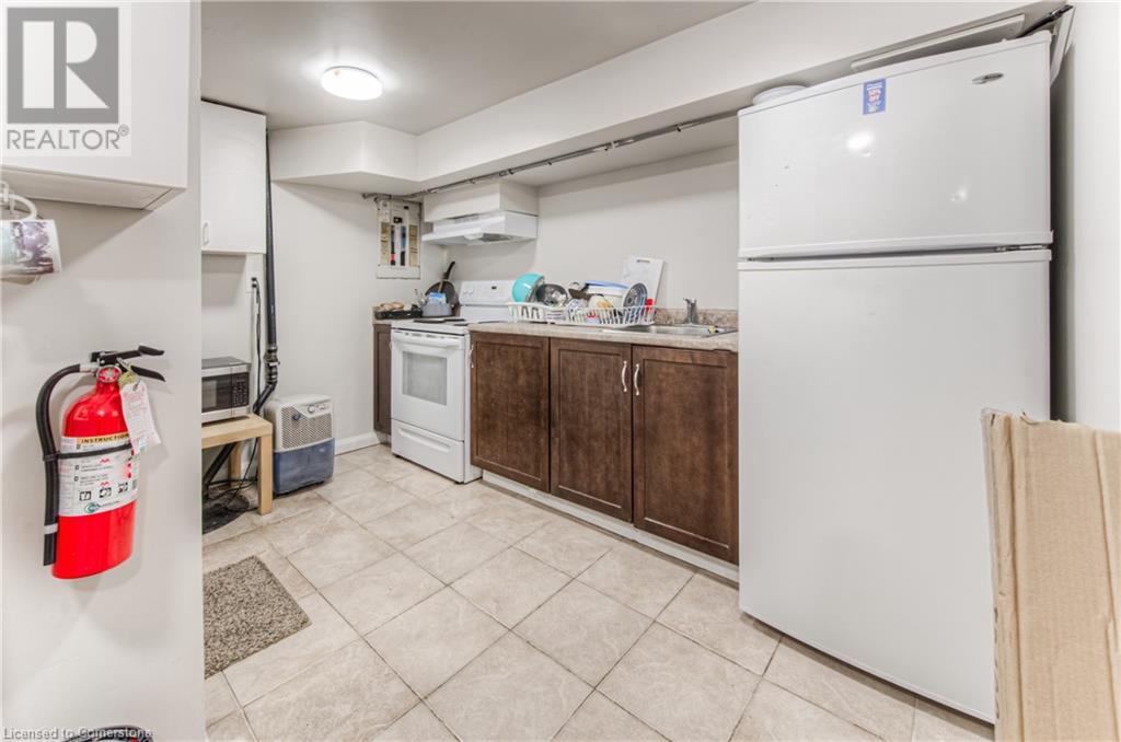 42 Cardill Crescent, Waterloo, Ontario  N2L 3Y6 - Photo 26 - 40734510